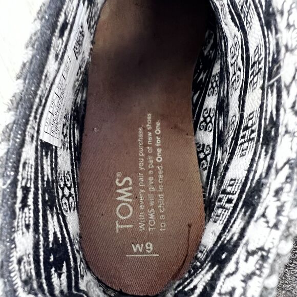 Toms Leila Suede Ankle Booties Block Heel Women's 9 Gray Tassel - Picture 8 of 11